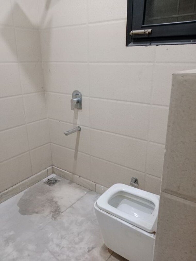 Bathroom, ansals sushant city 3 Bedroom 2523 Sq.Ft. Builder Floor In Ansals Sushant City Panipat 10479441