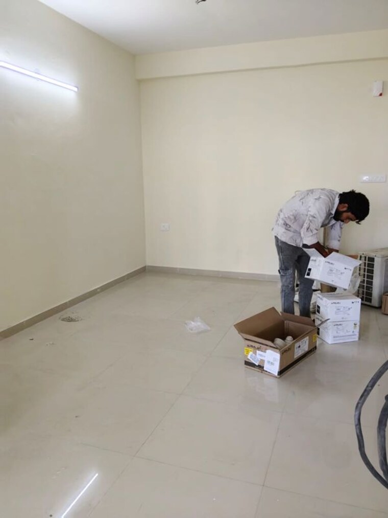 Team Area, pyramid-midtown 2 Bedroom 850 Sq.Ft. Apartment In Sector 59 Gurgaon 10479514