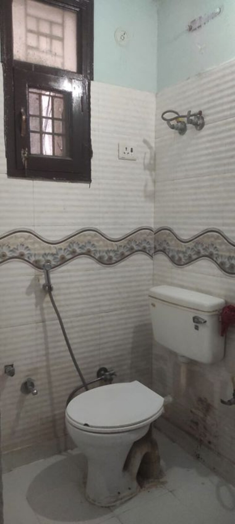 Bathroom, arsh-green-heights-ll 2 Bedroom 950 Sq.Ft. Builder Floor In Gaur City 1 Greater Noida 10479525