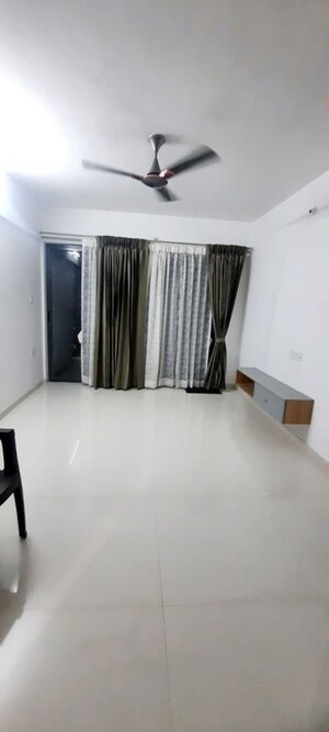 Team Area in 3 BHK Apartment at Majestique Signature Towers, Balewadi – for Rent
