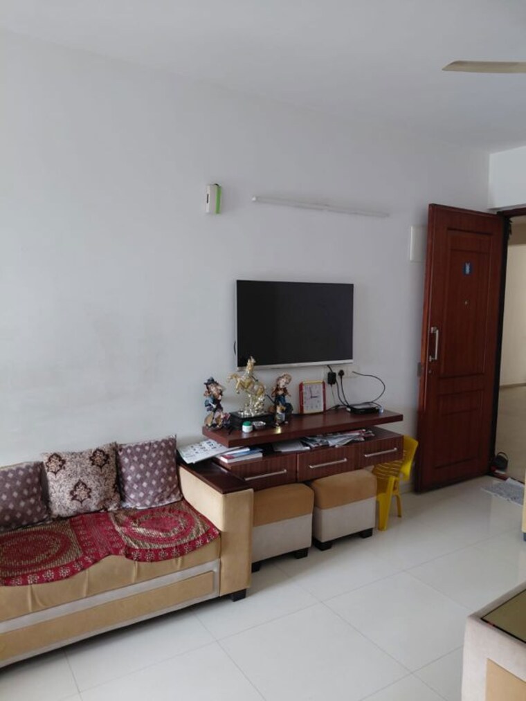 Living Room, in-land-edilon 2.5 Bedroom 1300 Sq.Ft. Apartment In Yelahanka New Town Bangalore 10479534