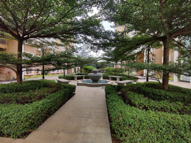 Garden, mantri-webcity 3.5 Bedroom 1786 Sq.Ft. Apartment In Hennur Bangalore 10479552