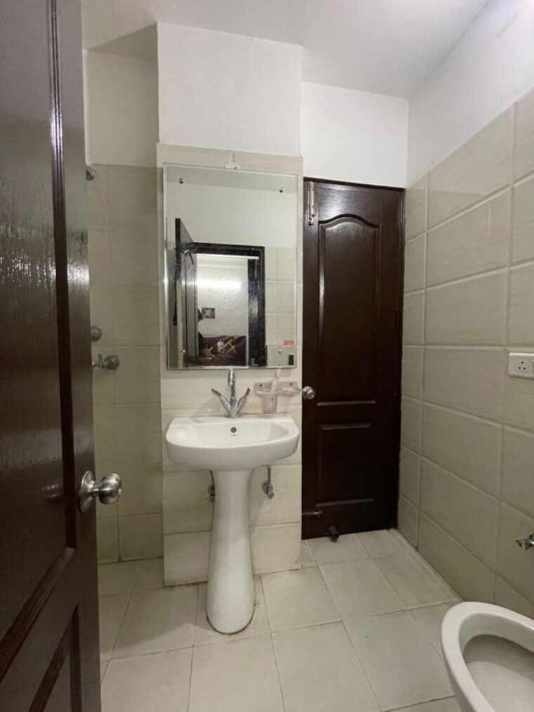 Bathroom, new-generation-maple-apartments 3 Bedroom 1800 Sq.Ft. Apartment In Dhakoli Zirakpur 10479570