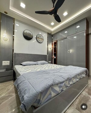 Bedroom in 4 BHK Builder Floor at Safdarjung Enclave – for Rent