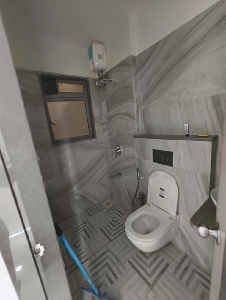 Bathroom, vkg-beverly-hills 1 Bedroom 420 Sq.Ft. Apartment In Andheri East Mumbai 10479632