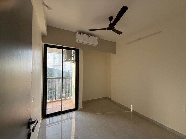 Room, damji-shamji-mahavir-spring-tulip-phase-1 3 Bedroom 1400 Sq.Ft. Apartment In Pokhran Road No Two Thane 10479688