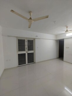 2 BHK + Pooja Room,Servant Room,Study Room,Extra Room,Basement,Store Room Apartment For Rent in Kohinoor Zen Estate