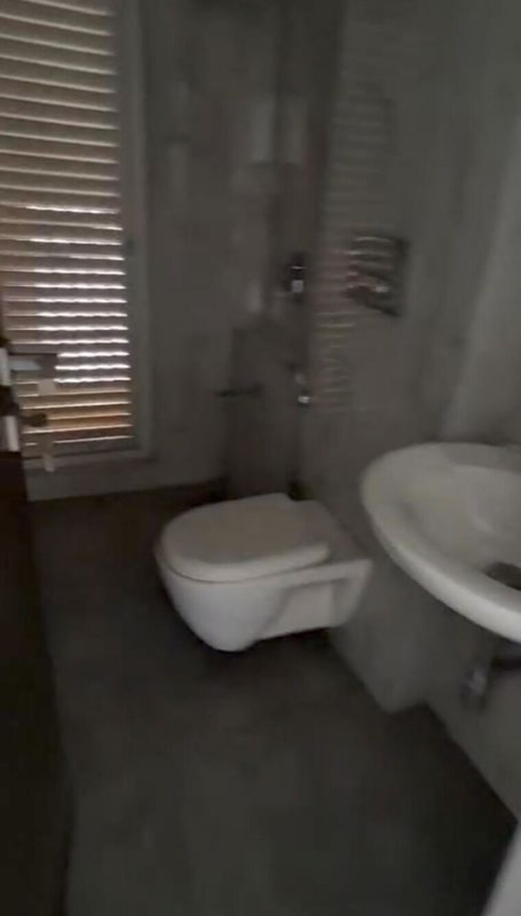 Bathroom, ruparel-elara 1 Bedroom 432 Sq.Ft. Apartment In Kandivali West Mumbai 10479774