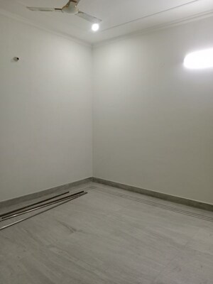 Room in 2 BHK Builder Floor at Huda – for Rent