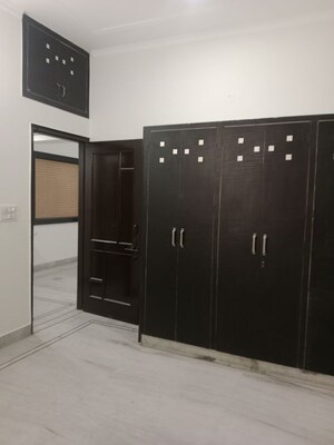 2 BHK Builder Floor For Rent in Huda