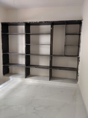 Room in 2 BHK Apartment at Madhapur – for Sale
