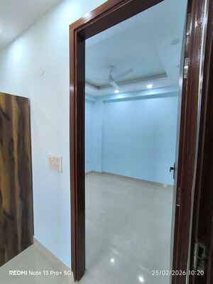 Bathroom in 1 BHK Apartment at Saket – for Rent