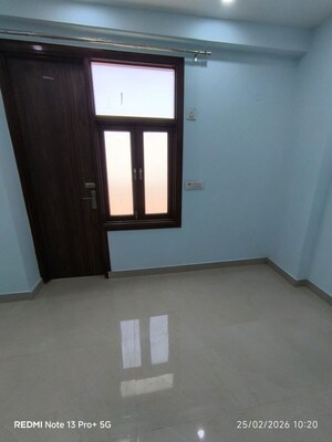 Room in 1 BHK Apartment at Saket – for Rent