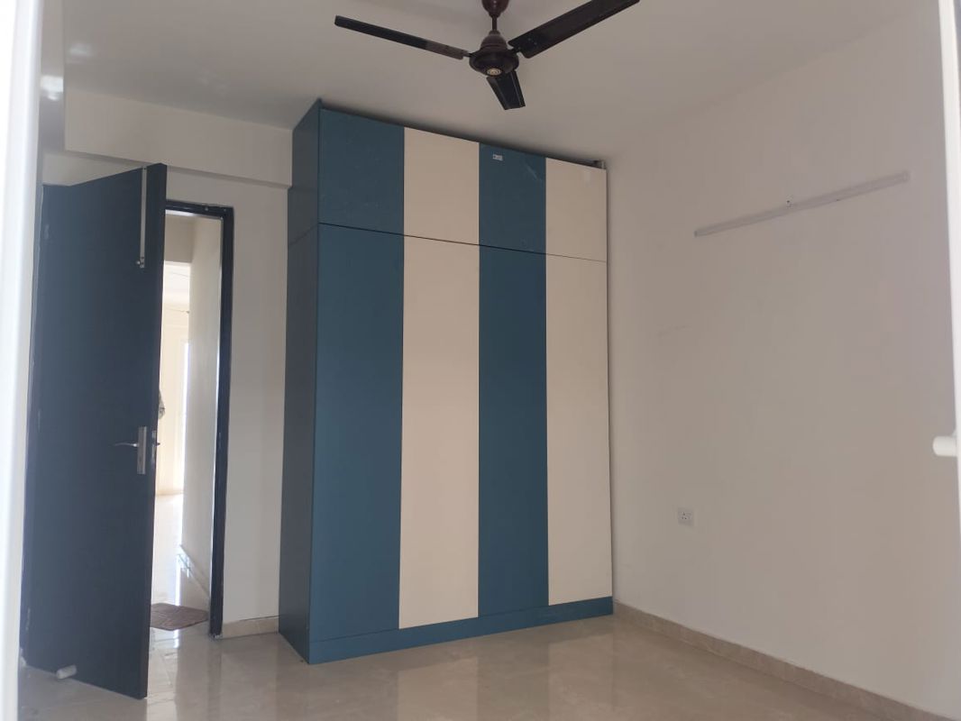 3 BHK + Study Room 1120 Sq.Ft. Builder Floor in Signature Global Park 4 and 5