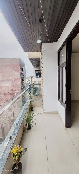 2 BHK Builder Floor For Rent in Chattarpur