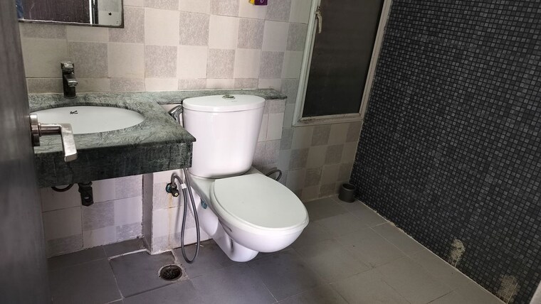 Bathroom, sector 82 4 Bedroom 2140 Sq.Ft. Apartment In Sector 82 Noida 10479880
