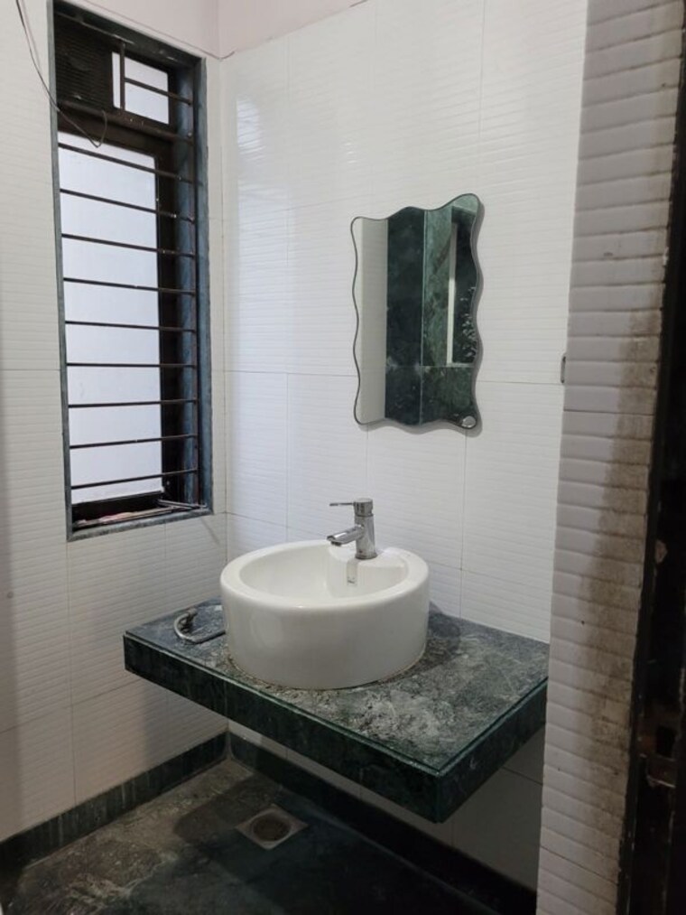 Bathroom, lodha-iris 2 Bedroom 750 Sq.Ft. Apartment In Majiwada Thane 10479896