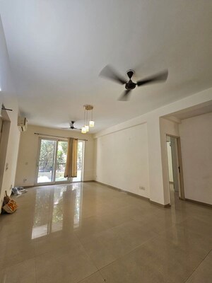 3 BHK Apartment For Rent in Emaar MGF Emerald Hills, Sector 65