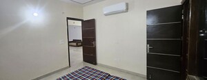 Room in 2 BHK Builder Floor at Aerocity – for Rent