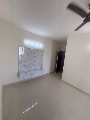 Room in 2 BHK Apartment at Signature The Millennia 3, Sector 37d – for Rent
