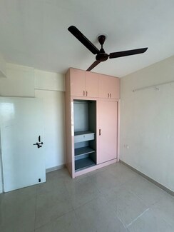 2 BHK Apartment For Rent in Signature The Millennia 3