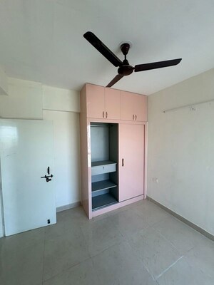 2 BHK Apartment For Rent in Signature The Millennia 3, Sector 37d