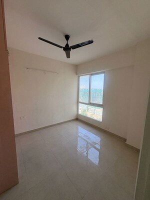 Room in 2 BHK Apartment at Signature The Millennia 3, Sector 37d – for Rent