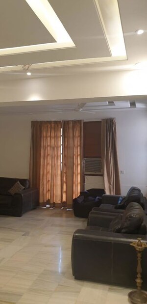 Living Room in 3 BHK Apartment at Greater Kailash – for Rent