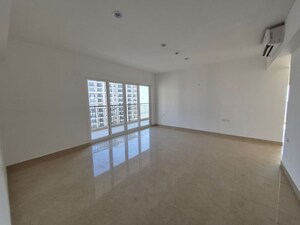 Room in 3.5 BHK Apartment at ATS Marigold, Sector 89a – for Sale