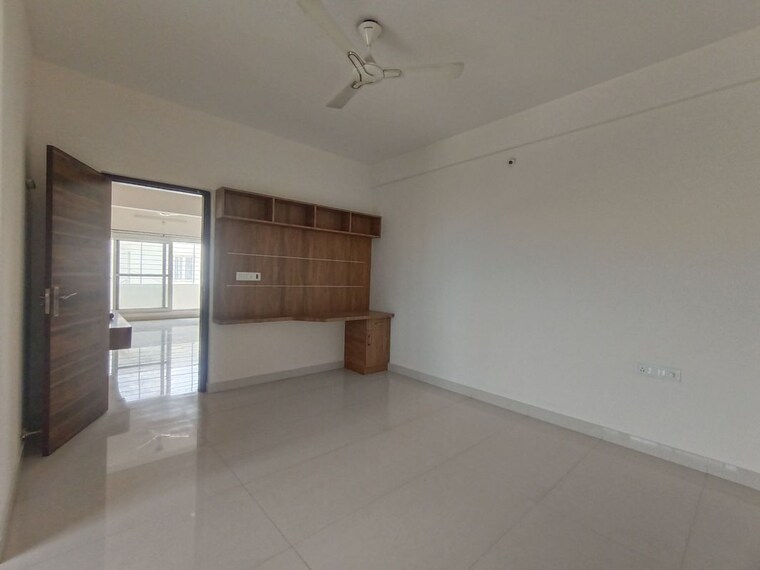 Room, hal layout 3 Bedroom 2100 Sq.Ft. Builder Floor In Hal Layout Bangalore 10479985