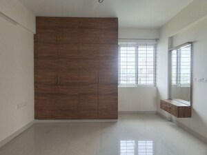Room in 3 BHK Builder Floor at Hal Layout – for Rent