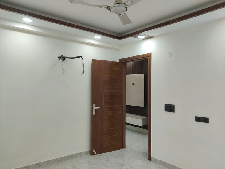 Room, green fields colony 3 Bedroom 1801 Sq.Ft. Builder Floor In Green Fields Colony Faridabad 10480025