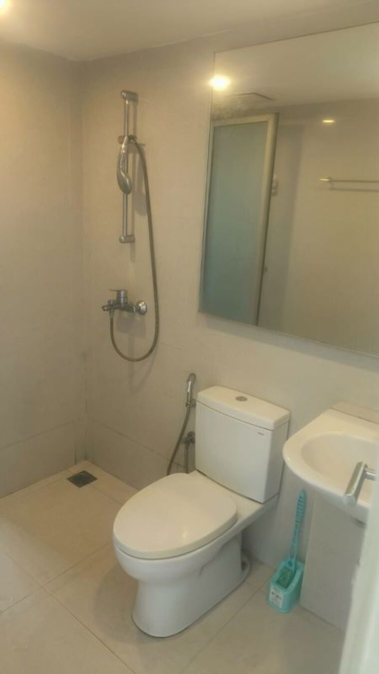Bathroom, hiranandani-the-walk 1 Bedroom 630 Sq.Ft. Apartment In Ghodbunder Road Thane 10479983