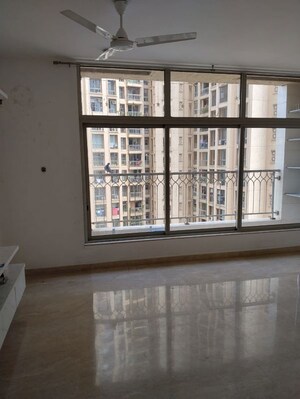 2 BHK Apartment For Sale in Hiranandani Skylark Enclave, Ghodbunder Road