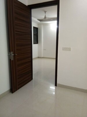 Room in 2 BHK Builder Floor at Chattarpur – for Rent