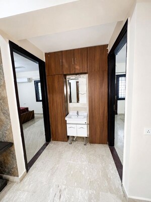 Room in 3 BHK Builder Floor at Sector 47 – for Rent