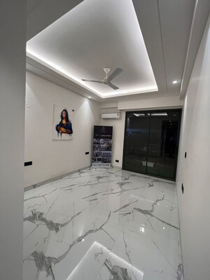 Room in 3 BHK Apartment at Anant Raj The Estate Floors, Sector 63a – for Rent