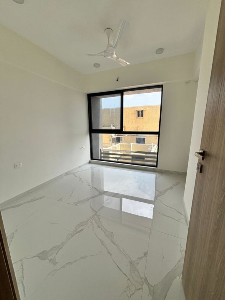 Kitchen, lower parel west 2 Bedroom 600 Sq.Ft. Apartment In Lower Parel West Mumbai 10480099