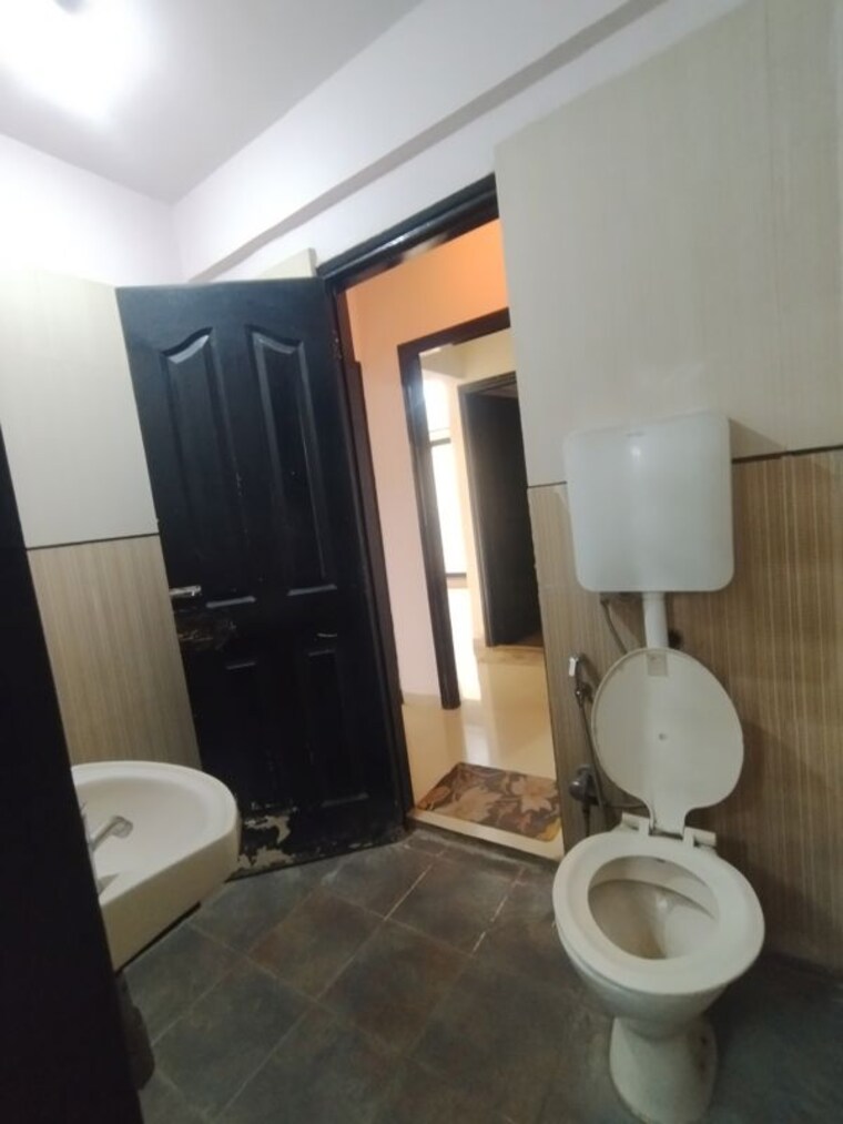 Bathroom, lalani-residency 2 Bedroom 670 Sq.Ft. Apartment In Kavesar Thane 10480094