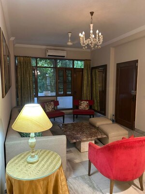 Living Room in 3 BHK Builder Floor at South Delhi – for Rent