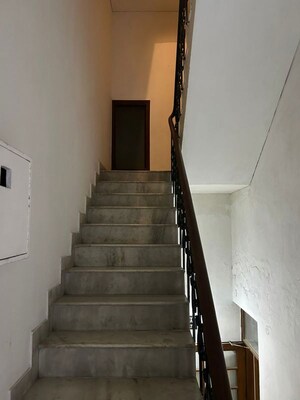 Staircase in 3 BHK Builder Floor at South Delhi – for Rent