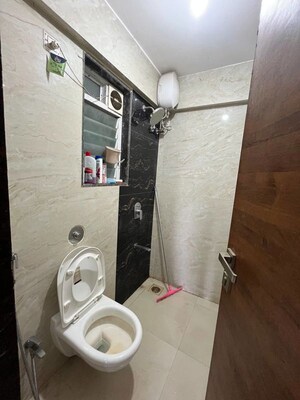Furnished Amenities in 2 BHK Apartment at Avant Heritage, Jogeshwari East – for Rent
