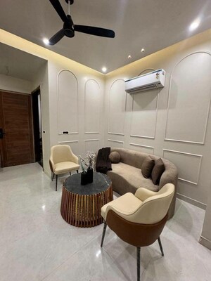 Team Area in 3 BHK Apartment at Ireo Victory Valley, Sector 67 – for Rent