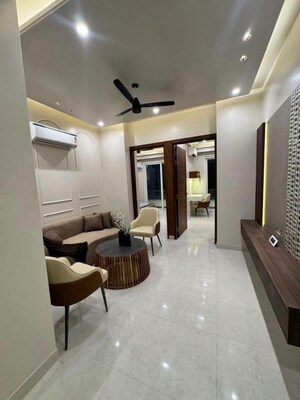 Team Area in 3 BHK Apartment at Ireo Victory Valley, Sector 67 – for Rent