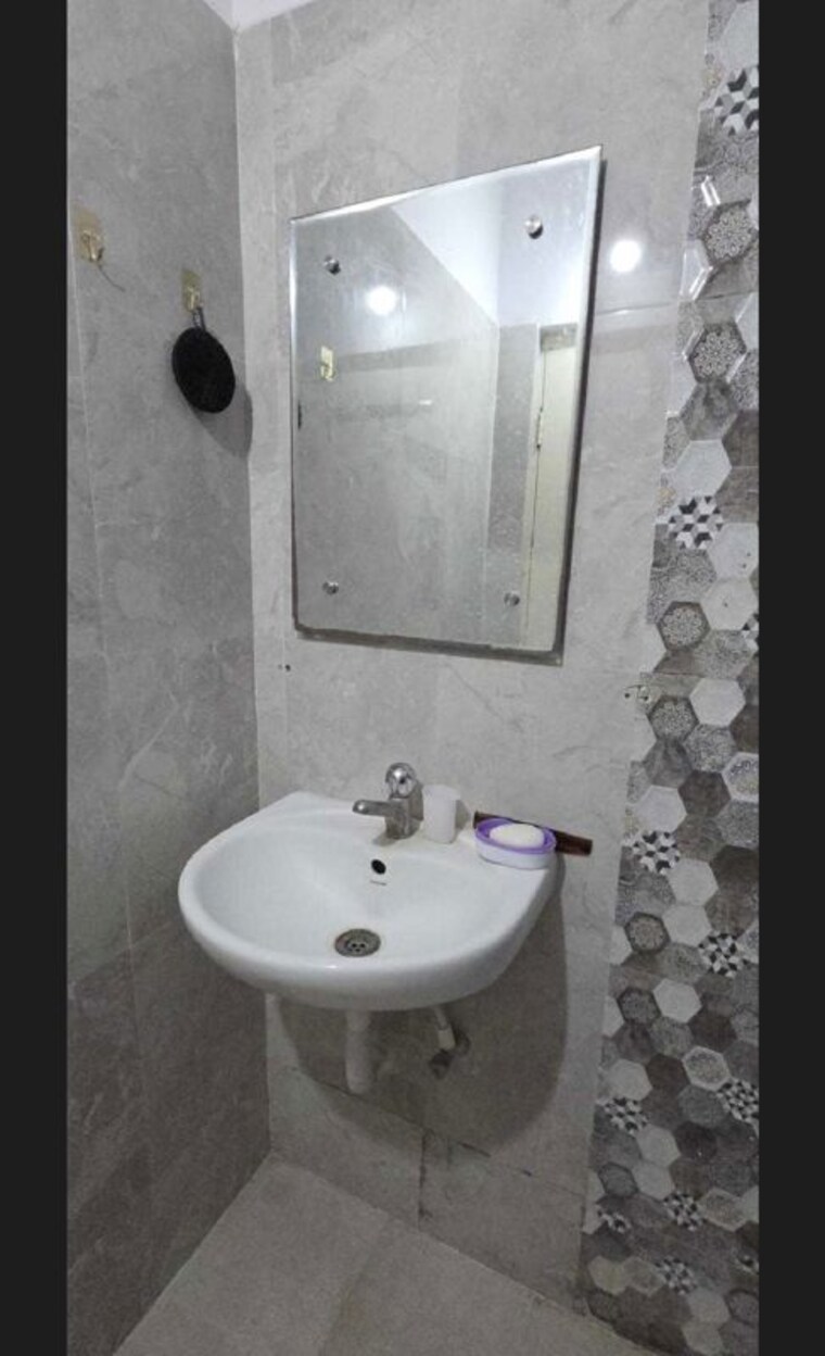 Bathroom, shubham-greens 2 Bedroom 1500 Sq.Ft. Apartment In Manikonda Hyderabad 10480133