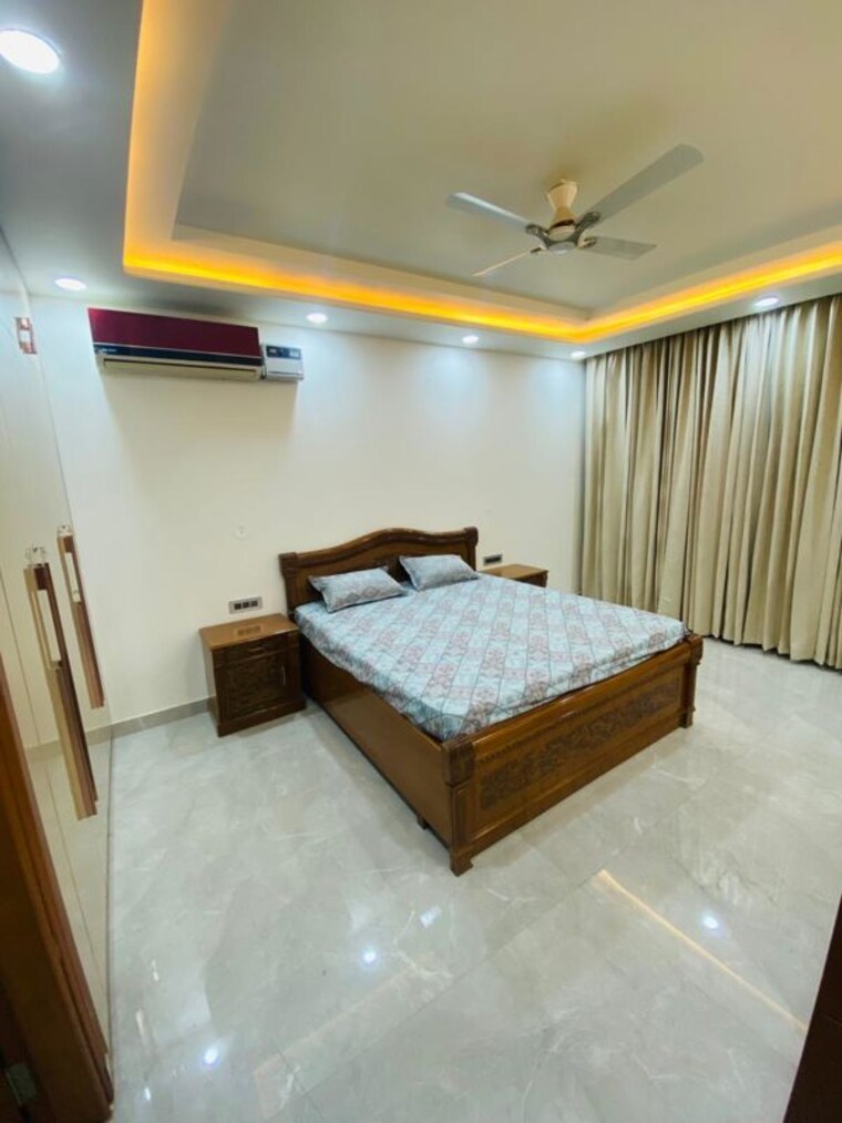 Bedroom, vasant kunj 4 Bedroom 3000 Sq.Ft. Builder Floor In Vasant Kunj Delhi 10480153