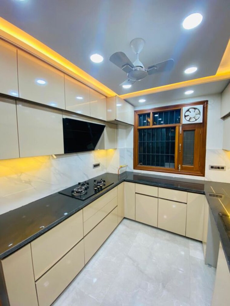 Kitchen, vasant kunj 4 Bedroom 3000 Sq.Ft. Builder Floor In Vasant Kunj Delhi 10480153