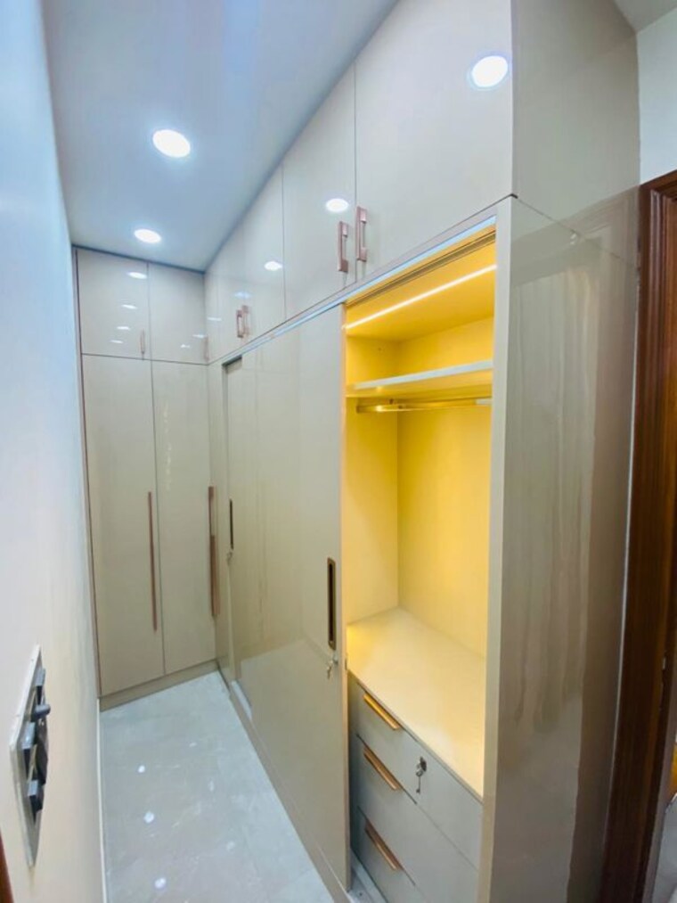 Kitchen, vasant kunj 4 Bedroom 3000 Sq.Ft. Builder Floor In Vasant Kunj Delhi 10480153