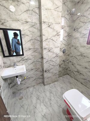 Bathroom in 1 BHK Builder Floor at Saket – for Rent