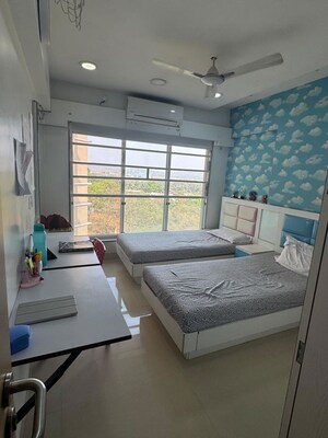 Team Area in 3 BHK Apartment at Marol – for Sale